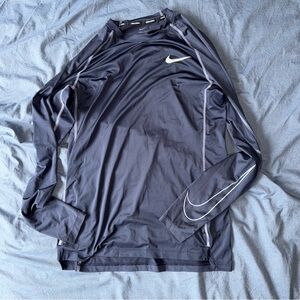 Nike Dri-Fit Long Sleeve Tee Men’s Size M Navy Blue